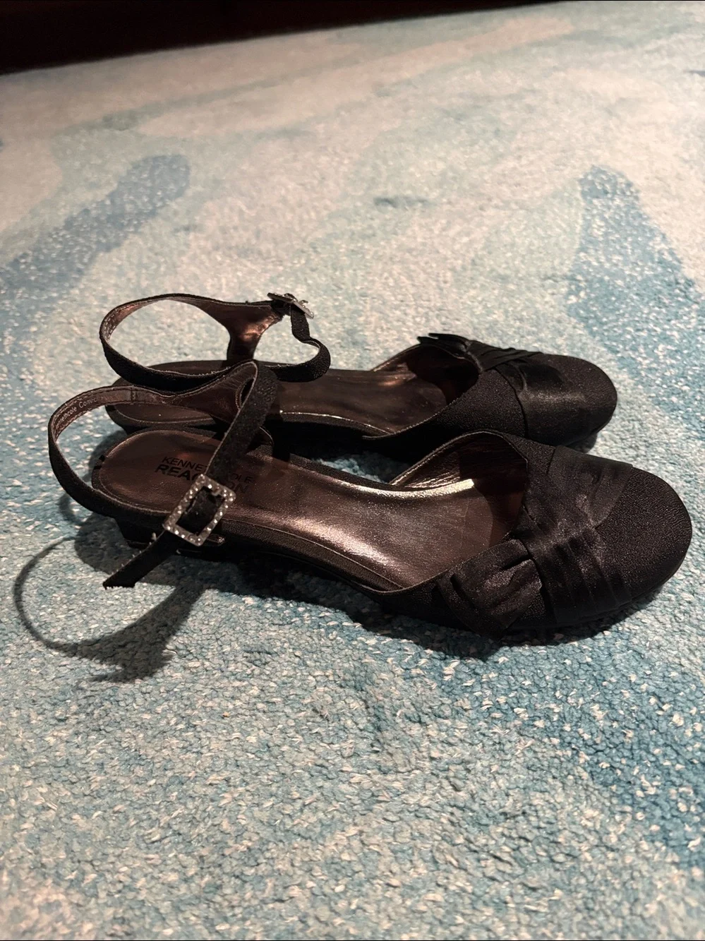 Kenneth Cole Reaction Closed Toe Sandals, Sz 5.